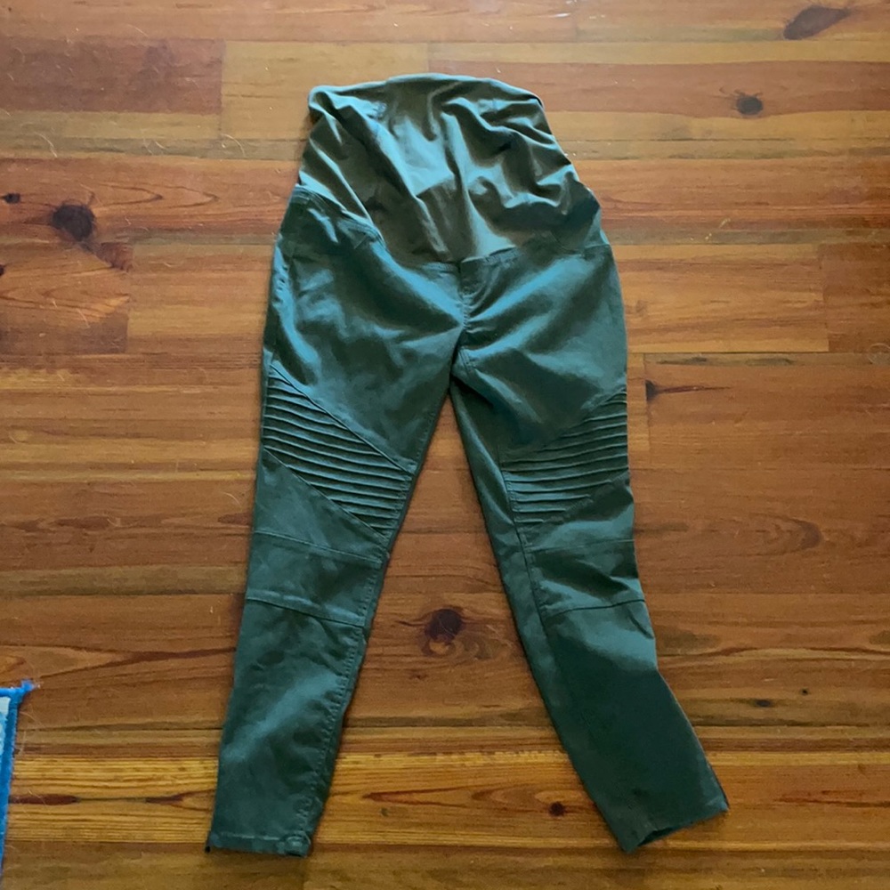 Maternity jeans. New without tags. Never worn